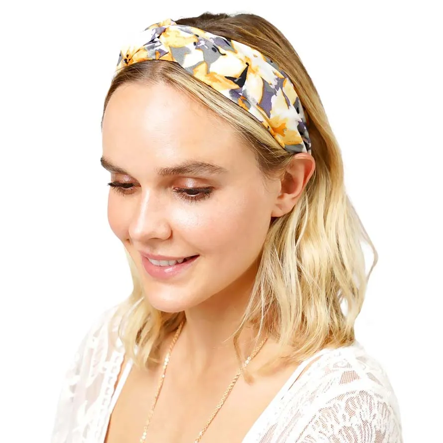 Flower Patterned Twisted Headband